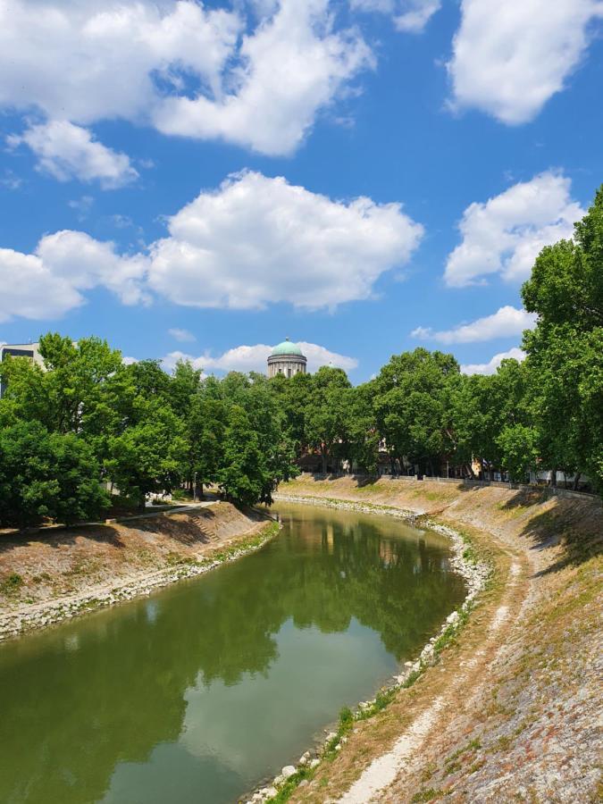 Gardenia Apartman Esztergom Exterior foto