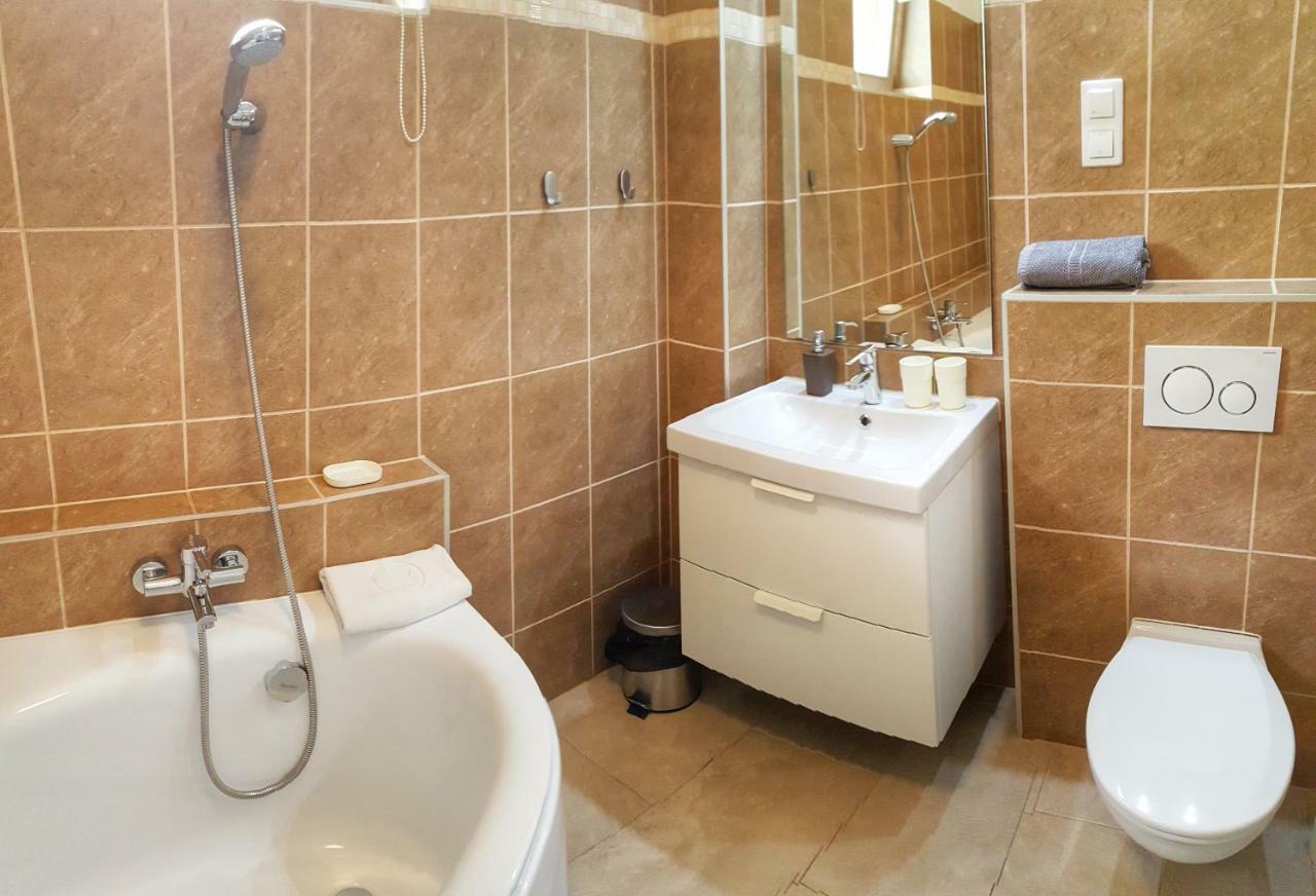 Gardenia Apartman Esztergom Exterior foto